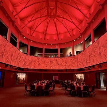 Kentucky Derby Museum - Dinner area - Museums Near Me - Louisville, Kentucky