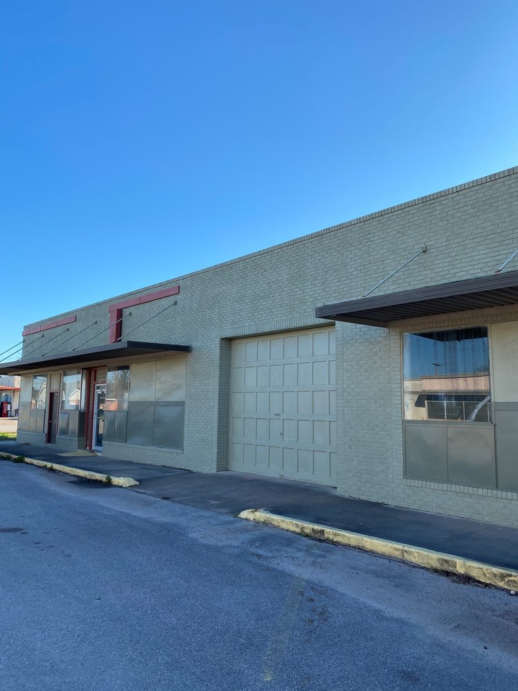 TEXAS DISCOUNT STORAGE 142 N Evie St, Bartlett, Texas Self Storage