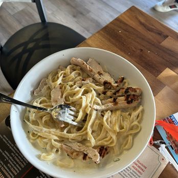 Giuseppe's Bar & Grille - Chicken Alfredo - Italian Near Me - Henderson, Nevada