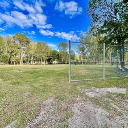 Wassamassaw Community Park - A baseball / softball practice field