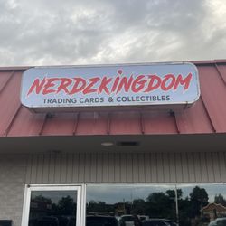 Nerdzkingdom Trading Cards & Collectibles