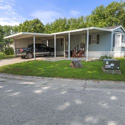 Oak Point Estates