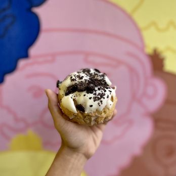 Beard Papa’s - Oreo Cookie Crumble - Desserts Near Me - Concord, California Beard Papa’s - Oreo Cookie Crumble - Desserts Near Me - Concord, California