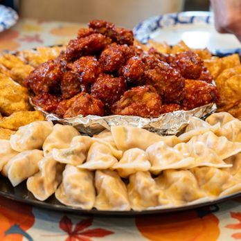 Best Dumplings - Dumpling & fried chicken platter - Korean Near Me - Englewood, New Jersey