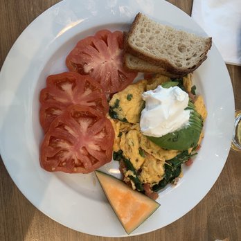 Metro Cafe - California Scramble with sliced Tomatoes, then added the chunky avocado salsa, great!!! - American Near Me - El Segundo, California Metro Cafe - California Scramble with sliced Tomatoes, then added the chunky avocado salsa, great!!! - American Near Me - El Segundo, California