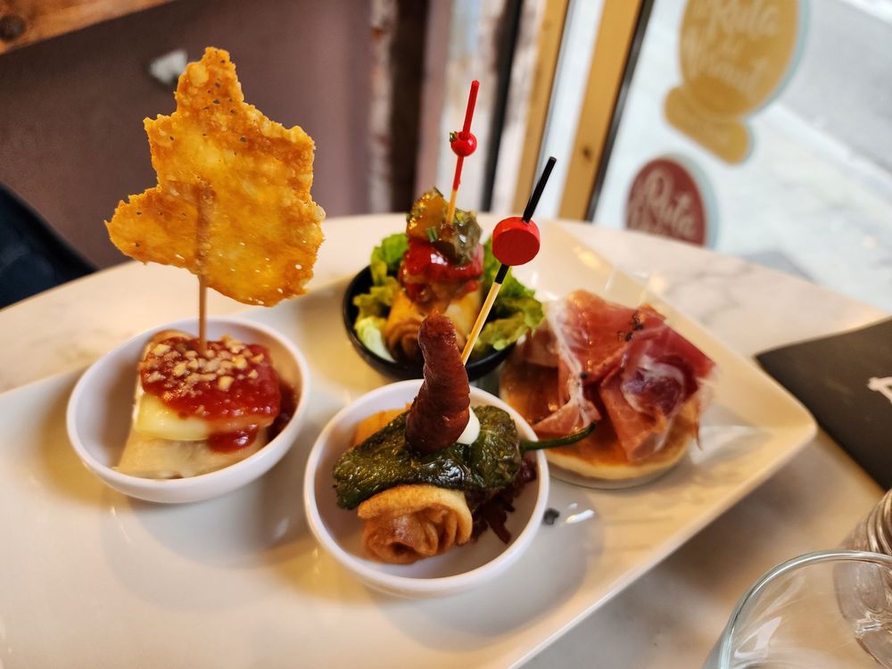 BLAI 9 Updated August 2024 228 Photos & 93 Reviews Carrer Blai, 9