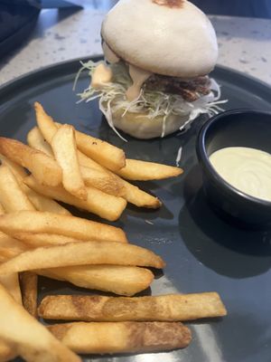 The Replacement - Lodge & Kitchen by null