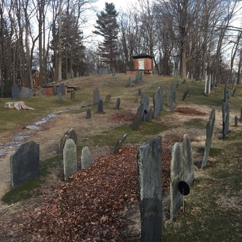 Old Hill Burying Ground - Funeral Services & Cemeteries Near Me - Concord, Massachusetts Old Hill Burying Ground - Funeral Services & Cemeteries Near Me - Concord, Massachusetts