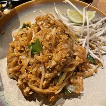 Up Thai - Pad Thai Lunch Special - Thai Near Me - New York, New York Up Thai - Pad Thai Lunch Special - Thai Near Me - New York, New York