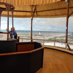 Panorama Mesdag - waarom bij dat muurtje niet wat stoelen of bankjes?