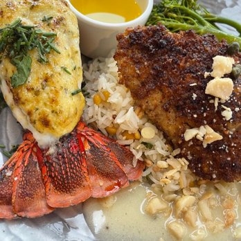 Duke's La Jolla - New American Near Me - La Jolla, California