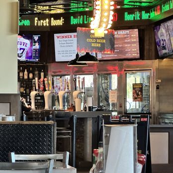 Phil's BBQ - The bar area - Barbeque Near Me - Temecula, California