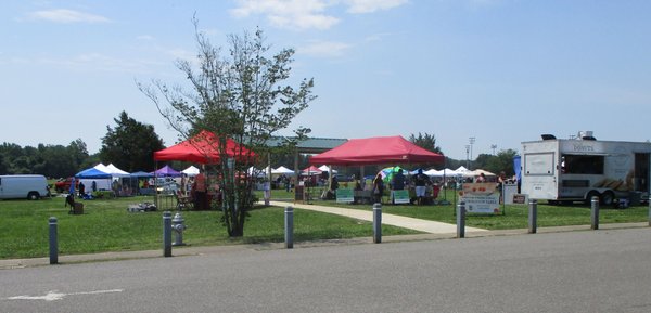 Dorey Park Farmers Market by null