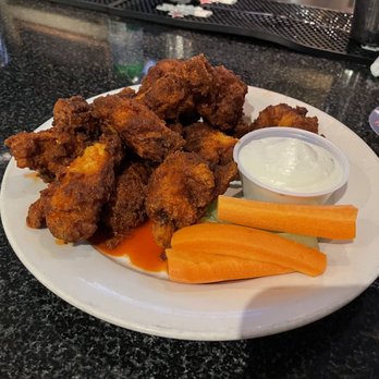 Froggy Bottom Pub - Chicken Wings (Buffalo) - Vietnamese Near Me - Washington, DC, District of Columbia