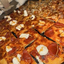 Home Run Inn Pizza - Hot Honey Pizza