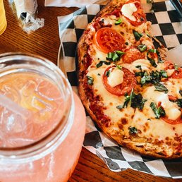 Mason Jar Cooler & Margherita Pizza Mason Jar Cooler & Margherita Pizza