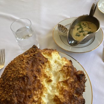 Le Souffle - Garlic and Dungeness crab souffle - French Near Me - Carmel-by-the-Sea, California Le Souffle - Garlic and Dungeness crab souffle - French Near Me - Carmel-by-the-Sea, California