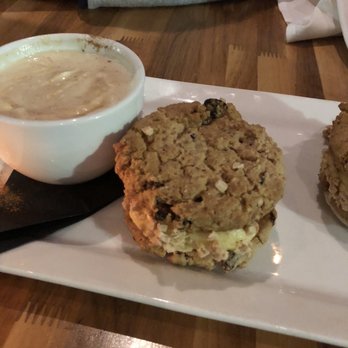 Branca Midtown - Oatmeal gelato sandwich & pumpkin spice latte - Pizza Near Me - Rochester, New York Branca Midtown - Oatmeal gelato sandwich & pumpkin spice latte - Pizza Near Me - Rochester, New York
