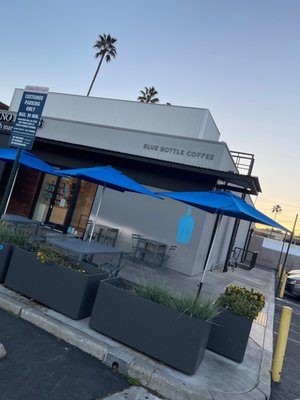 Blue Bottle Coffee by null