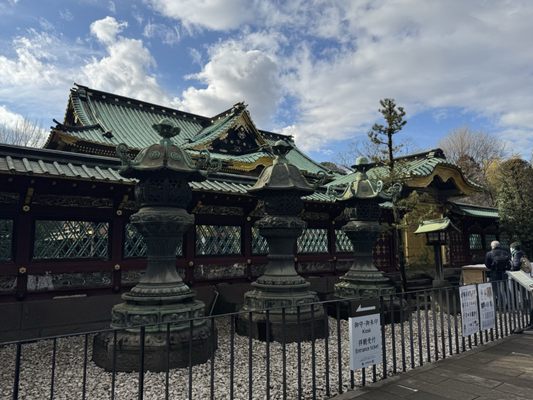 Ueno Toshogu Shrine by null