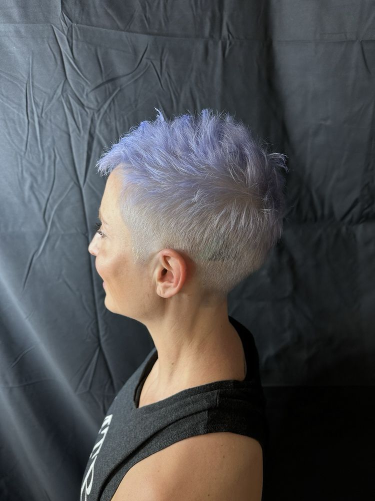 Bella Sara Salon Image