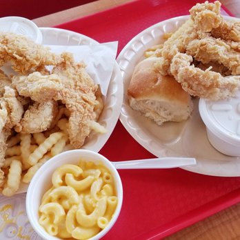 Bush's Chicken - 4 piece and 6 piece with macaroni! Everything was made to perfection! - Chicken Wings Near Me - San Antonio, Texas Bush's Chicken - 4 piece and 6 piece with macaroni! Everything was made to perfection! - Chicken Wings Near Me - San Antonio, Texas