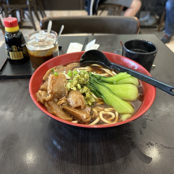 Mei Nung Beef Noodle House - Best Taiwanese beef noodle in town - Chinese Near Me - Markham, Ontario