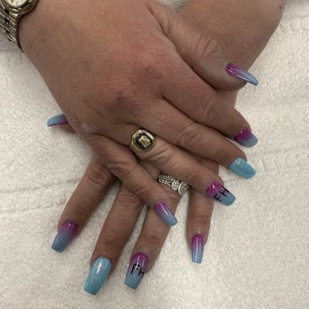 Lynns Nails - Nail Salons Near Me - Westerly, Rhode Island