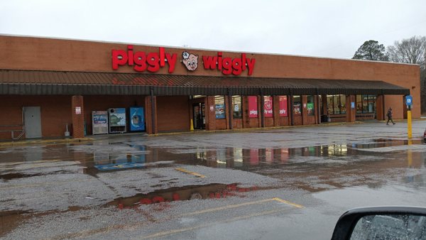 PIGGLY WIGGLY - Updated November 2025 - 731 S Wayne St