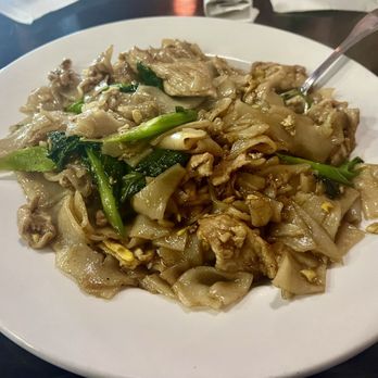 Amazing Thai - L.5. Pad See Ew with Pork was amazing! - Thai Near Me - Louisville, Kentucky Amazing Thai - L.5. Pad See Ew with Pork was amazing! - Thai Near Me - Louisville, Kentucky