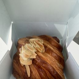 ALMOND CROISSANT ALMOND CROISSANT