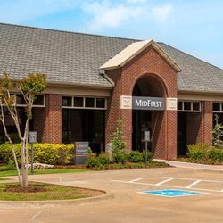 MidFirst Bank - Exterior of MidFirst Bank located at 11122 S Memorial Dr in Bixby, OK.