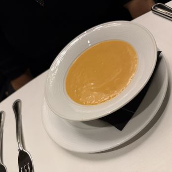 Eddie V's Prime Seafood - Maine Lobster Bisque - Seafood Near Me - Burlington, Massachusetts