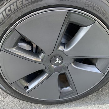 HRZ Wheel - Before: Rear Wheel - Wheel & Rim Repair Near Me - Hacienda Heights, California HRZ Wheel - Before: Rear Wheel - Wheel & Rim Repair Near Me - Hacienda Heights, California