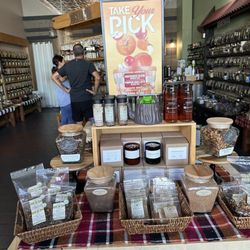 The Tea and Spice Exchange - Interior display for fall