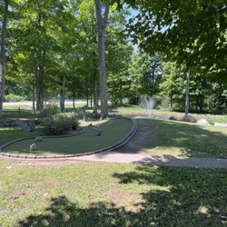 Miners Falls Mini Golf