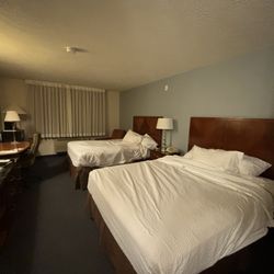 Days Inn by Wyndham Torrey Capital Reef - Room was spacious