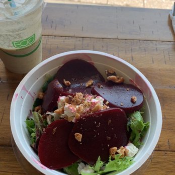 The Green Witch Cafe - Beer and goat cheese salad - Juice Bars & Smoothies Near Me - Highland, Indiana