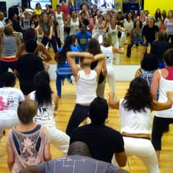 Raízes do Brasil Capoeira - Afro-Brazilian Tecnique with Dandha da Hora
