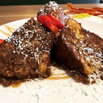 Broken Yolk Cafe - Hawaiian French Toast - American Near Me - Glendora, California