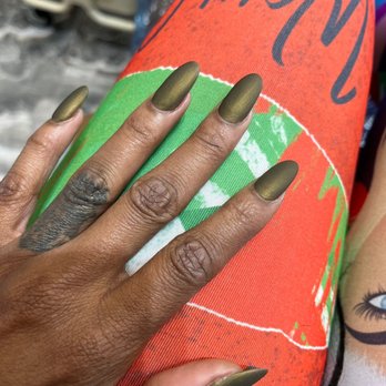 Emily Nails - Nail Salons Near Me - Atlanta, Georgia