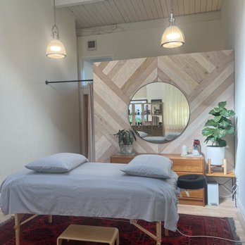 Lauren Saputelli - Acupuncture Near Me - Santa Cruz, California Lauren Saputelli - Acupuncture Near Me - Santa Cruz, California