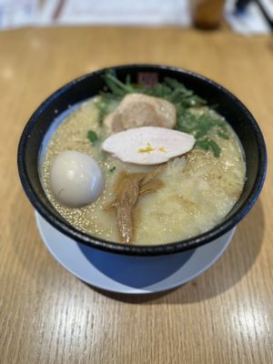 Ryus Noodle Bar by null