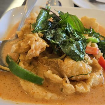 Shine Thai Cuisine - Catfish curry - Thai Near Me - Daly City, California Shine Thai Cuisine - Catfish curry - Thai Near Me - Daly City, California