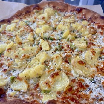 Rose Pizzeria - Alpine Gold - Pizza Near Me - Berkeley, California