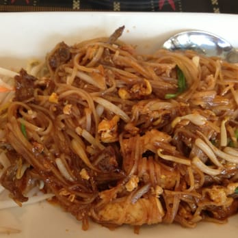 Thai Village - Curry pad Thai with beef - $9.95 - Thai Near Me - Honolulu, Hawaii Thai Village - Curry pad Thai with beef - $9.95 - Thai Near Me - Honolulu, Hawaii