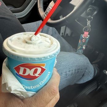 Dairy Queen Grill & Chill - Butterfinger Blizzard - Fast Food Near Me - Centralia, Washington