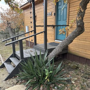 Walnut Canyon Cabins - Tree house cabin - Bed & Breakfast Near Me - Fredericksburg, Texas Walnut Canyon Cabins - Tree house cabin - Bed & Breakfast Near Me - Fredericksburg, Texas