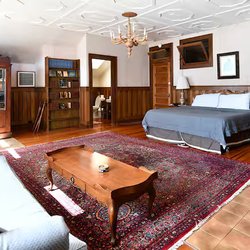Calumet & Arizona Guest House