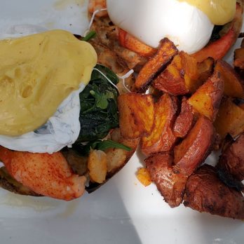 River: A Waterfront Restaurant & Bar - Lobster Eggs Benedict - Steakhouses Near Me - Wethersfield, Connecticut River: A Waterfront Restaurant & Bar - Lobster Eggs Benedict - Steakhouses Near Me - Wethersfield, Connecticut